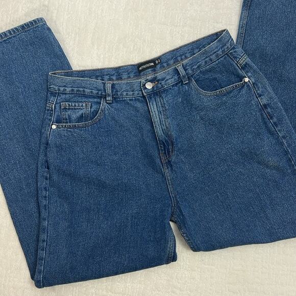 Pretty Little Thing medium wash high waist curvy fit blue jeans 10 - Picture 1 of 10